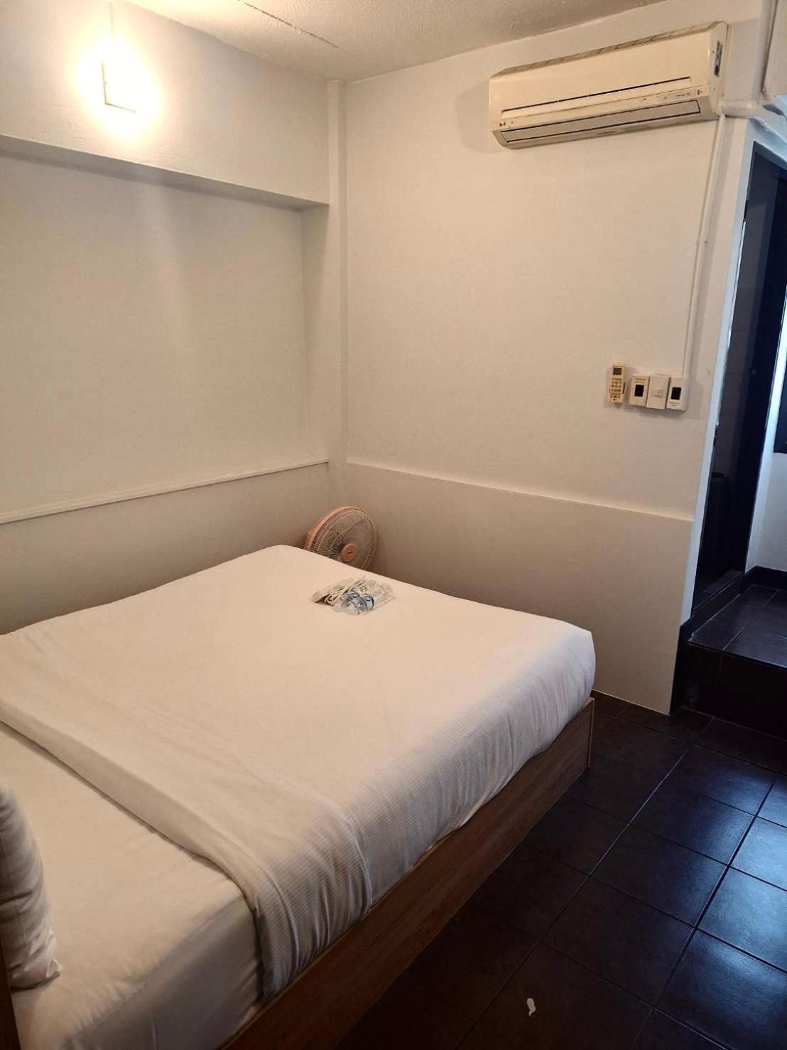 Maland House - Soi 14 Saisong Road Hotel *