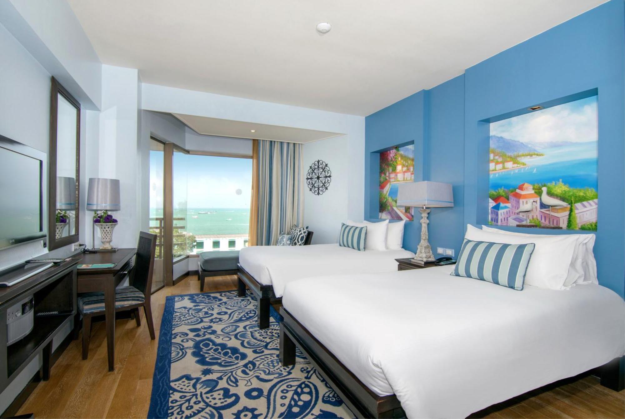 Resort The Bayview 4*