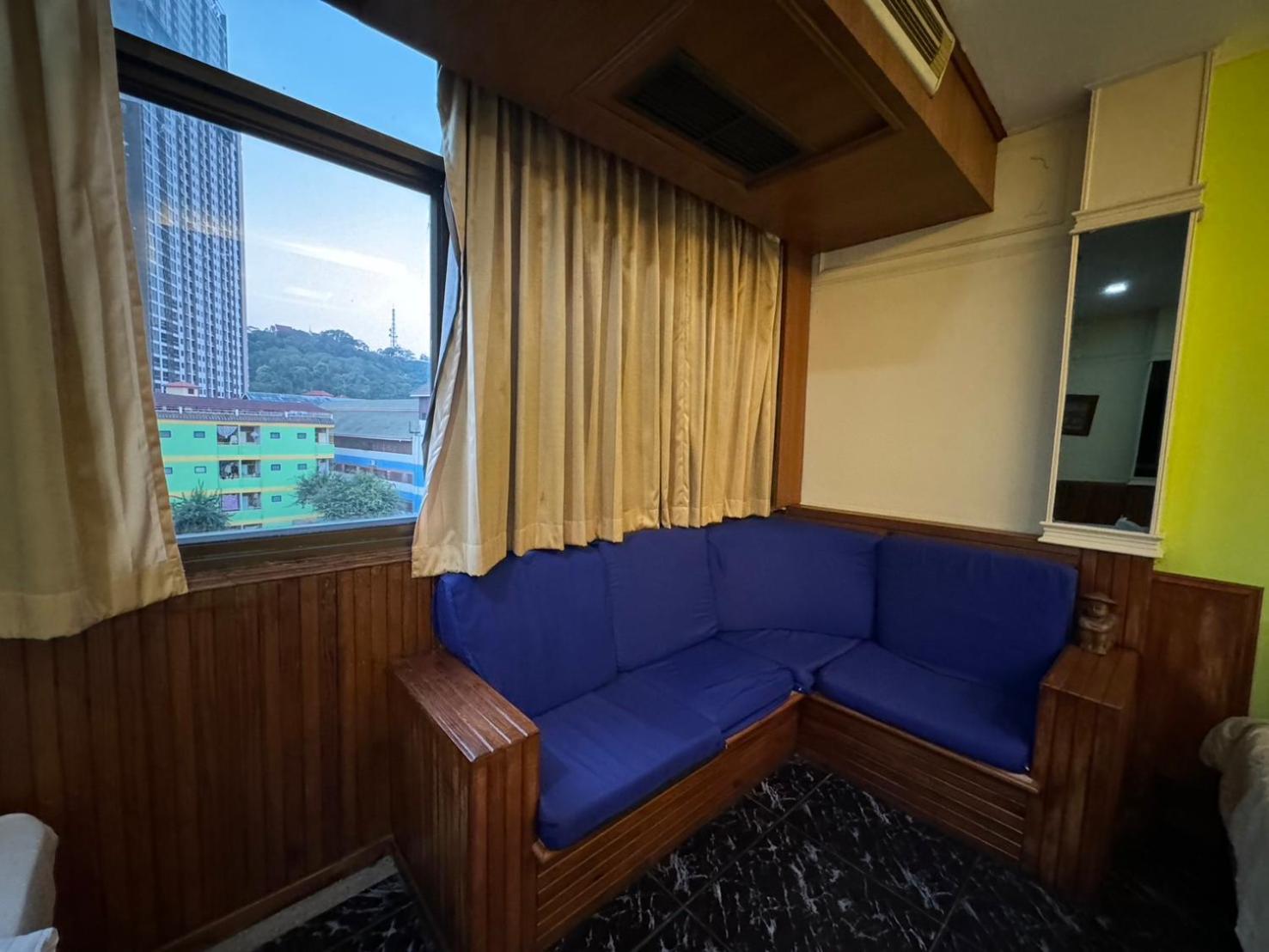 Mr.mac's Place Hotel 2*