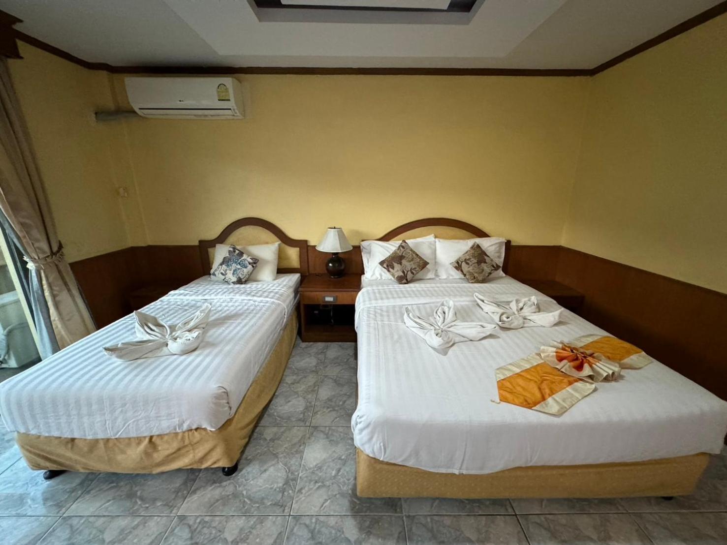 Hotel Mr.mac's Place 2*