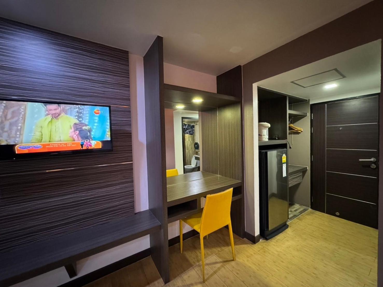 Mr.mac's Place Hotel 2*
