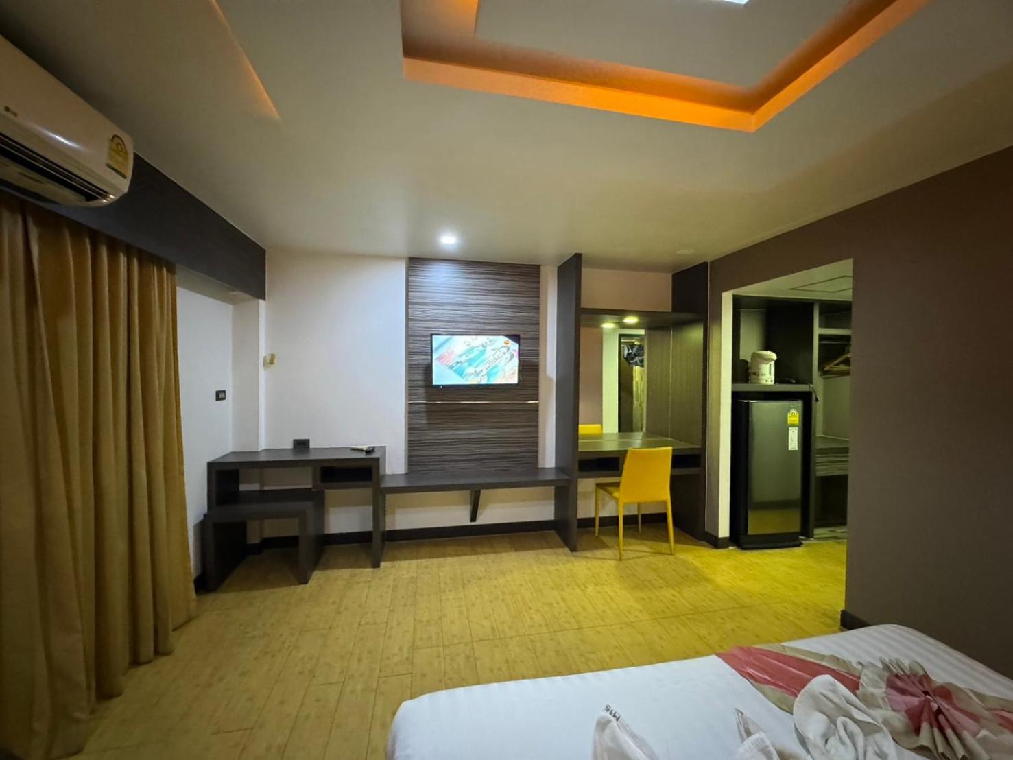 Hotel Mr.mac's Place 2*