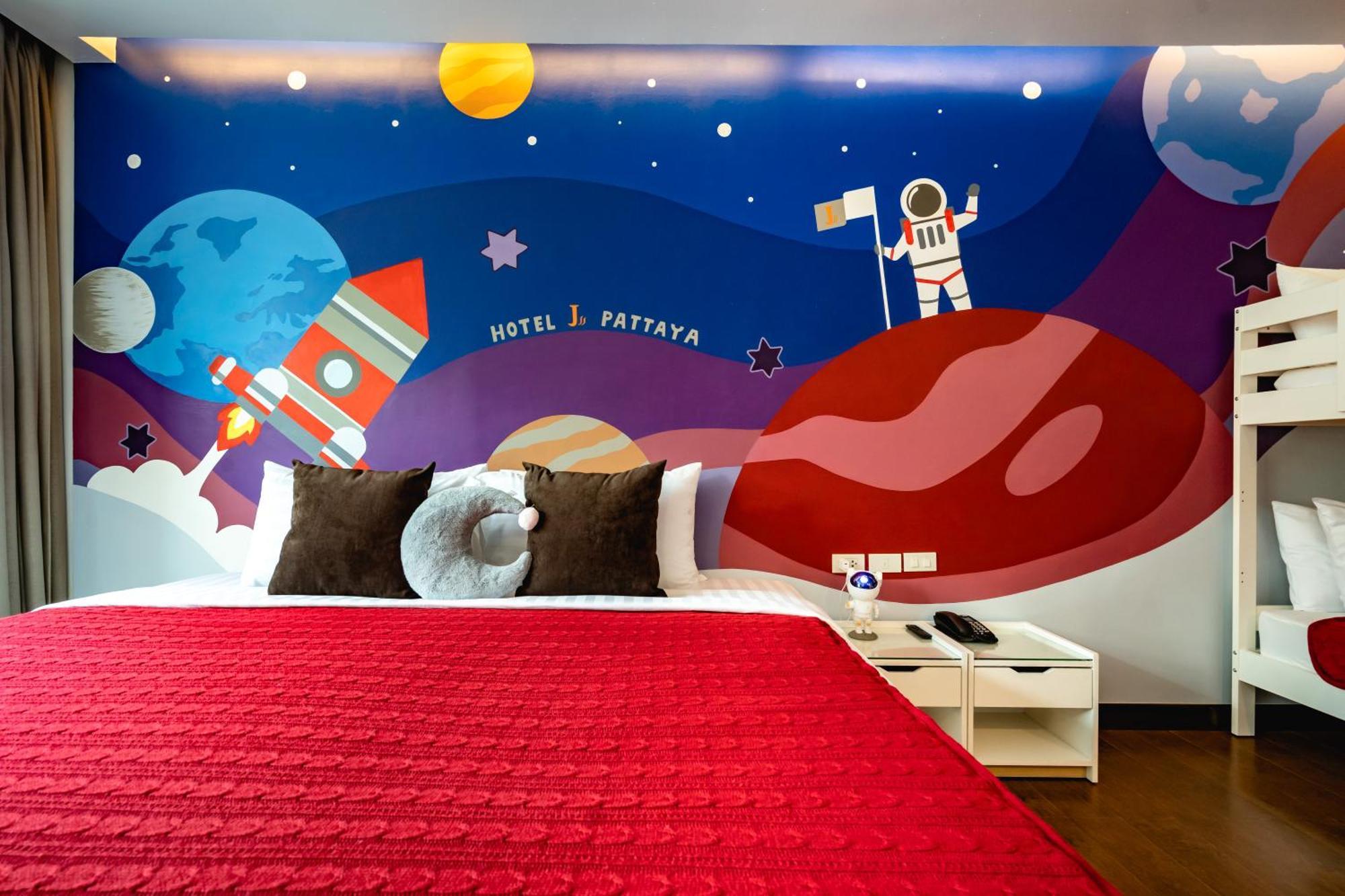 Hotel J 4*