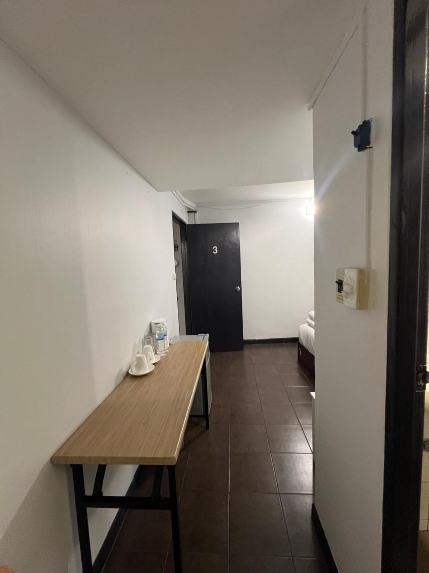 Maland House - Soi 14 Saisong Road Hotel