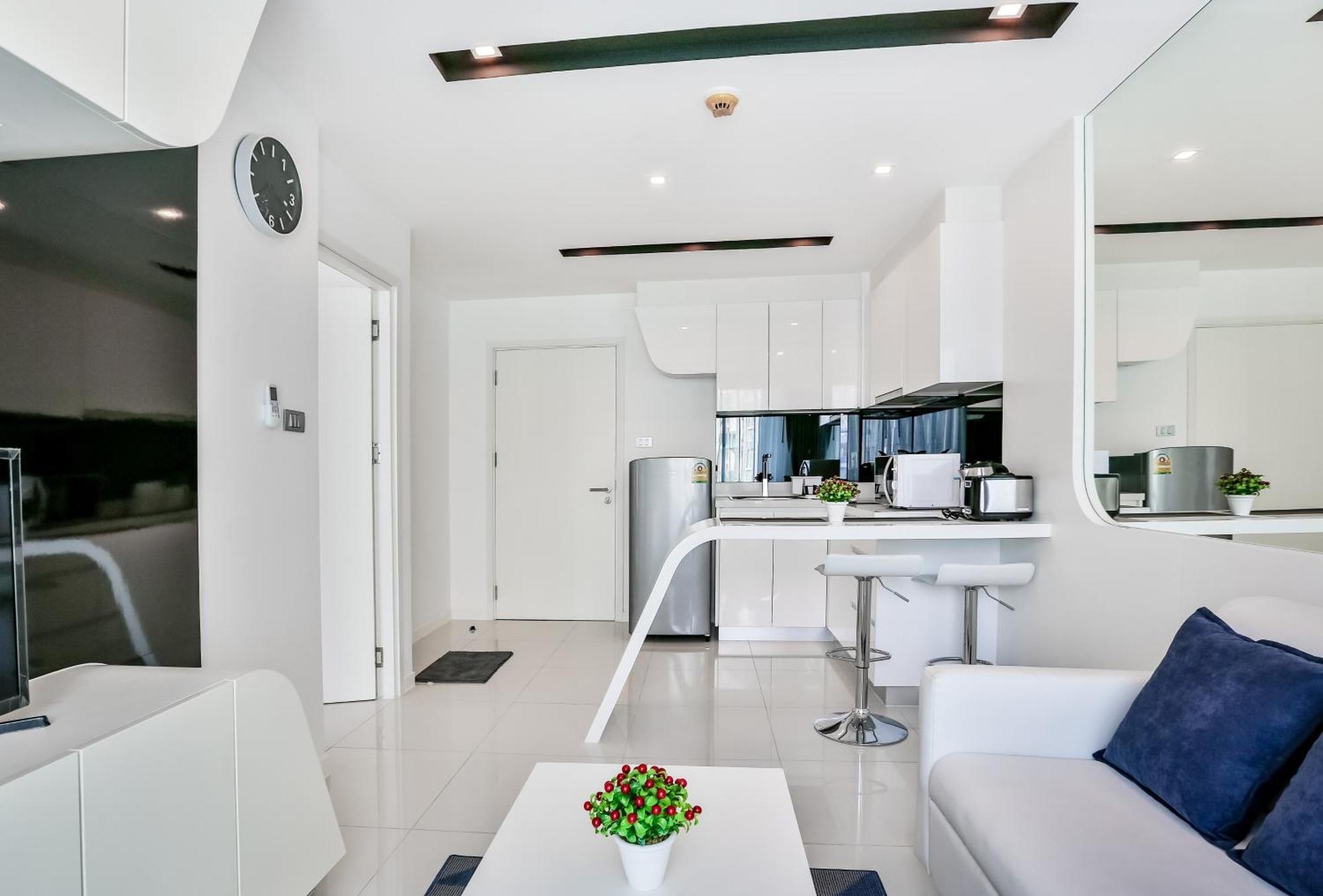 New Superb One-bedroom In The Heart Of Apartment Pattaya