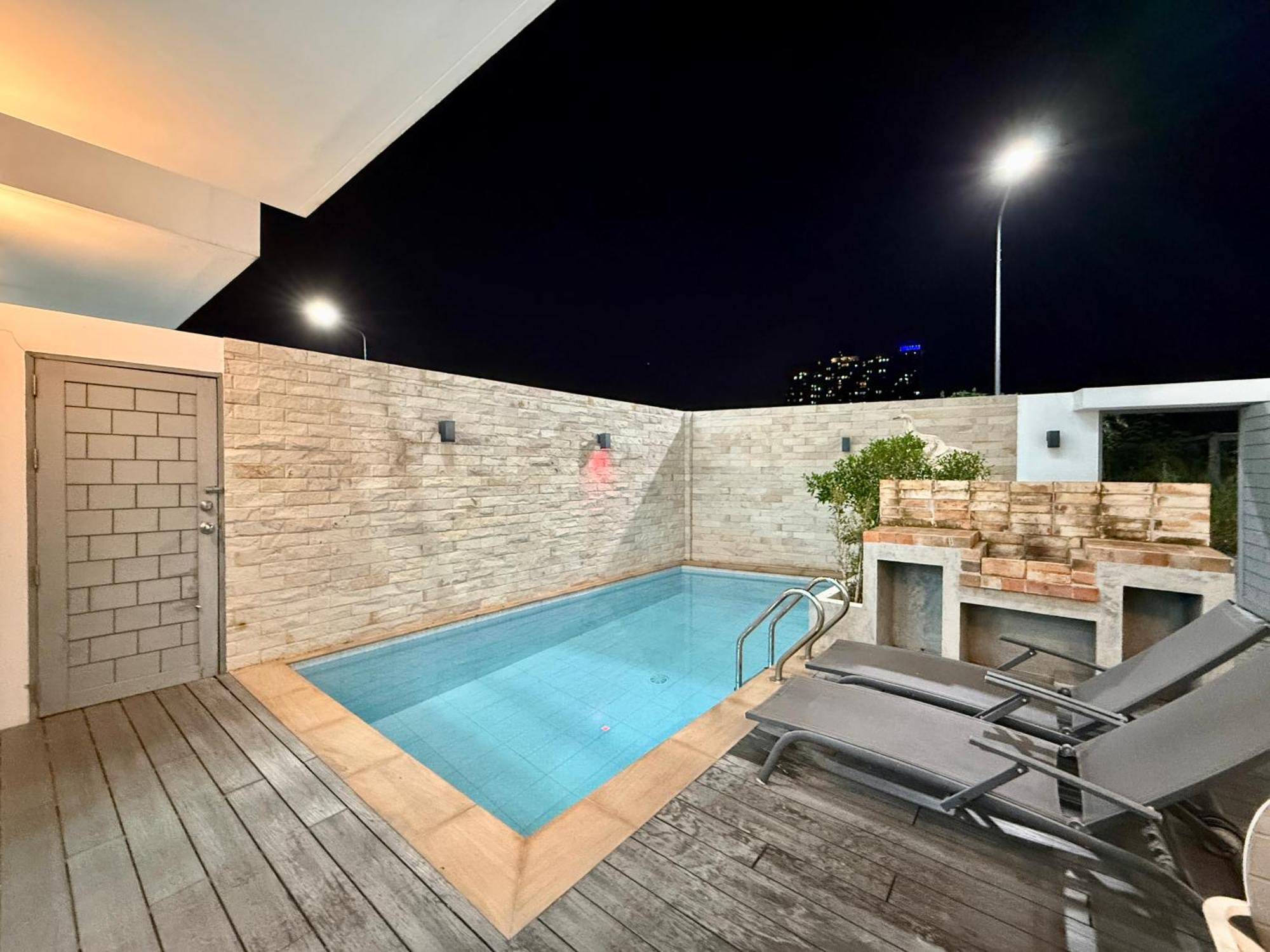 Pool 178 Nearby Walking Street * Pattaya