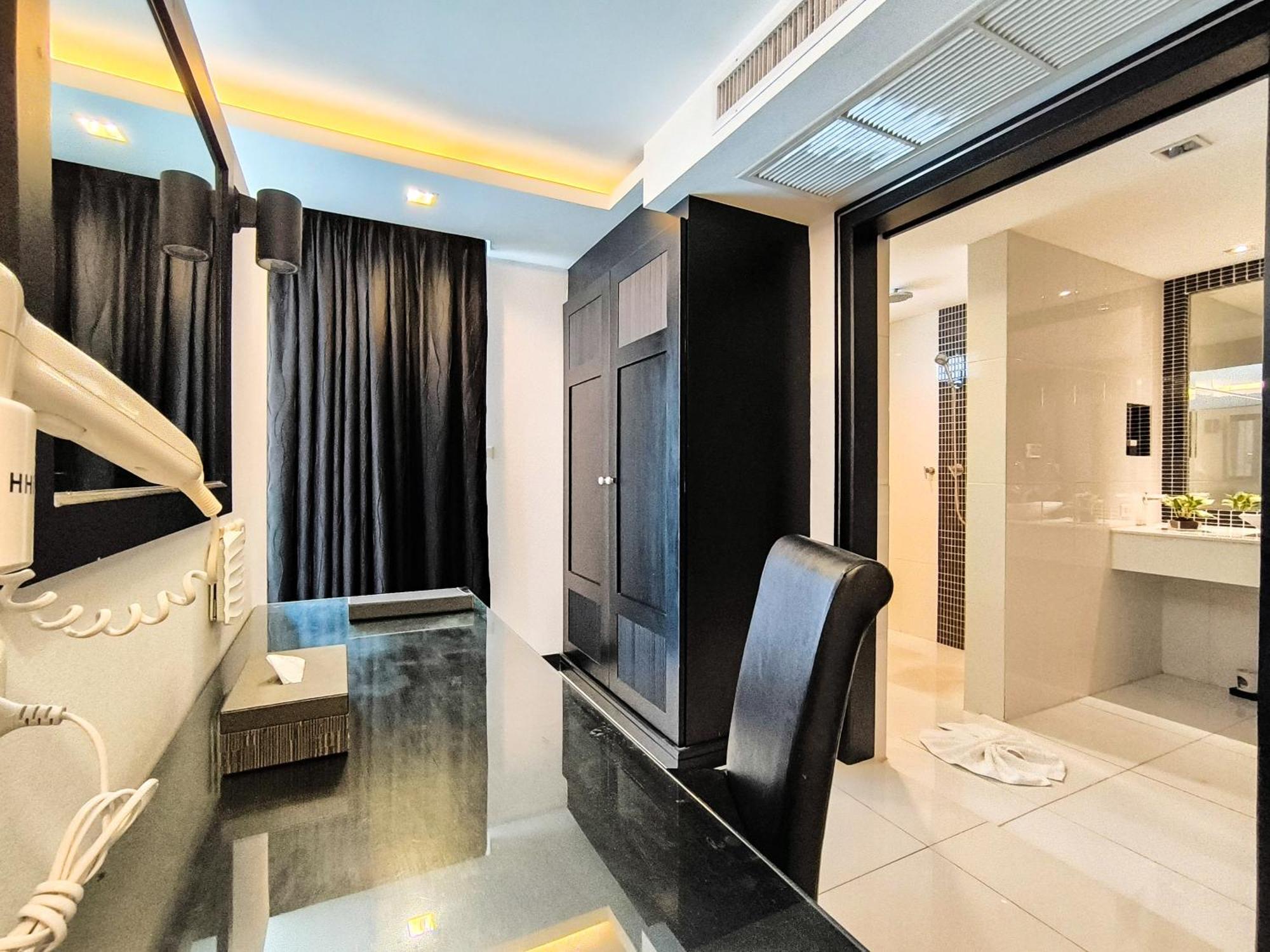 Nova By Compass Hospitality Hotel 4*