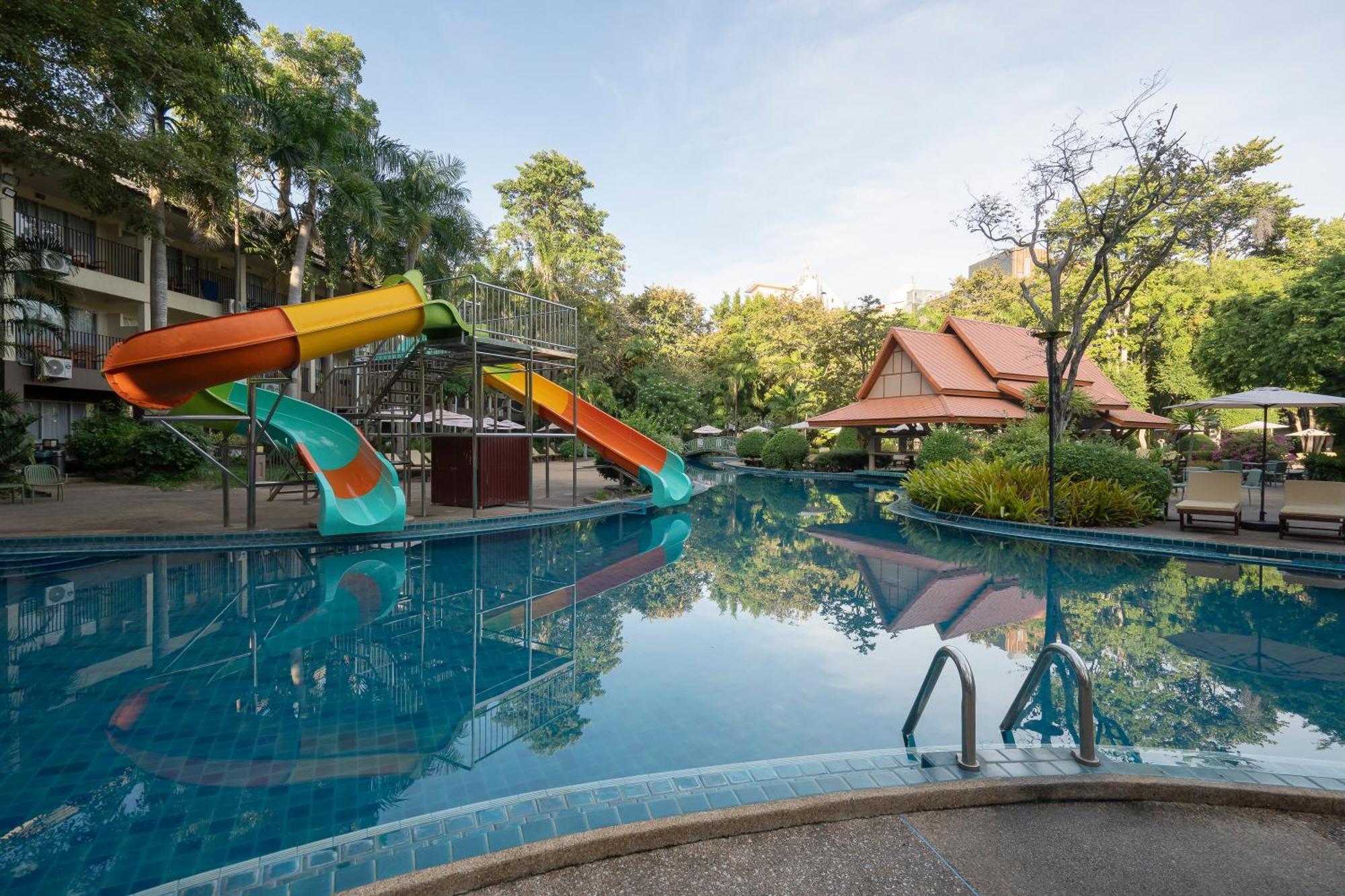 Resort The Park 4*