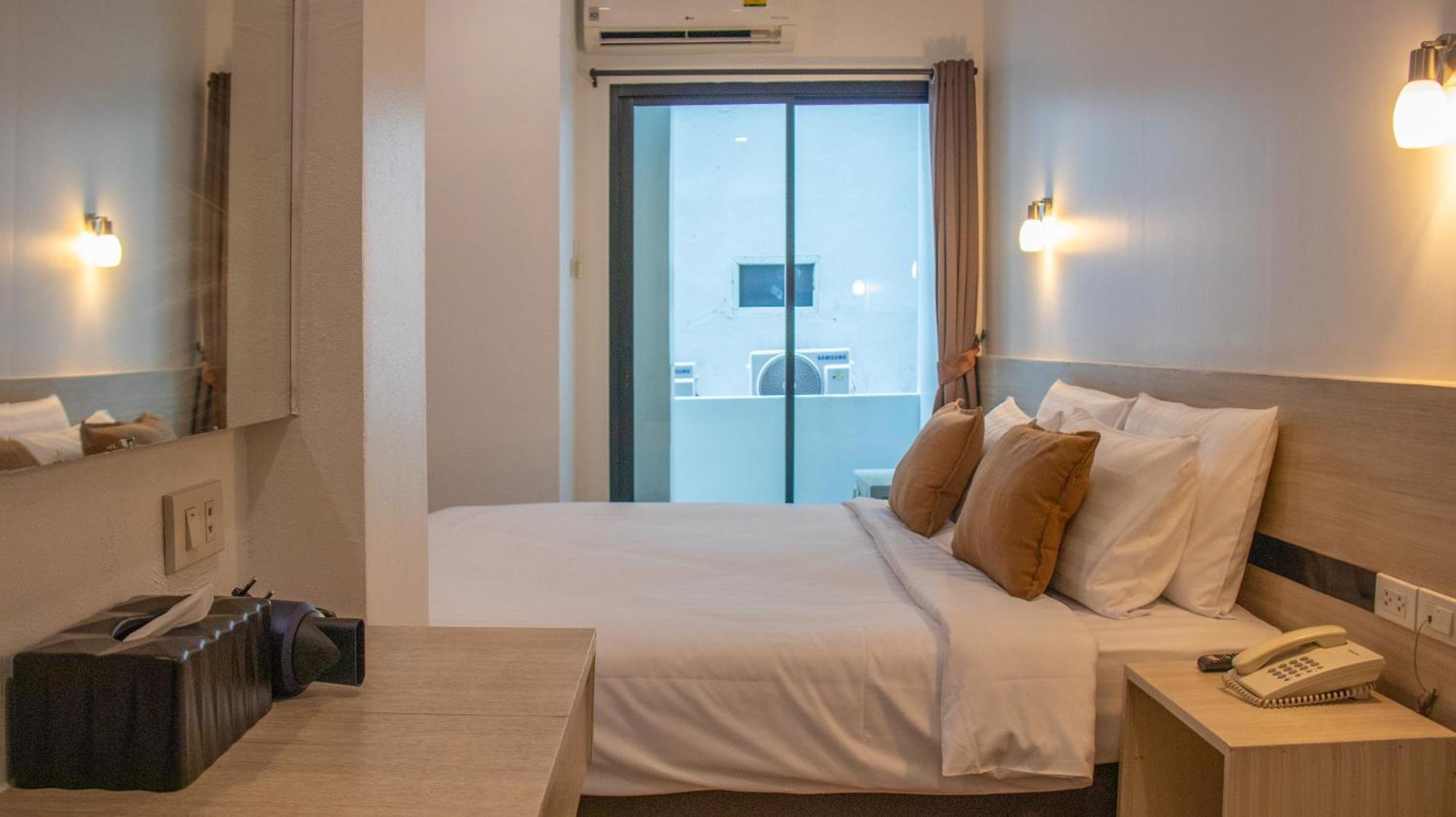 Arawana Regency North Hotel