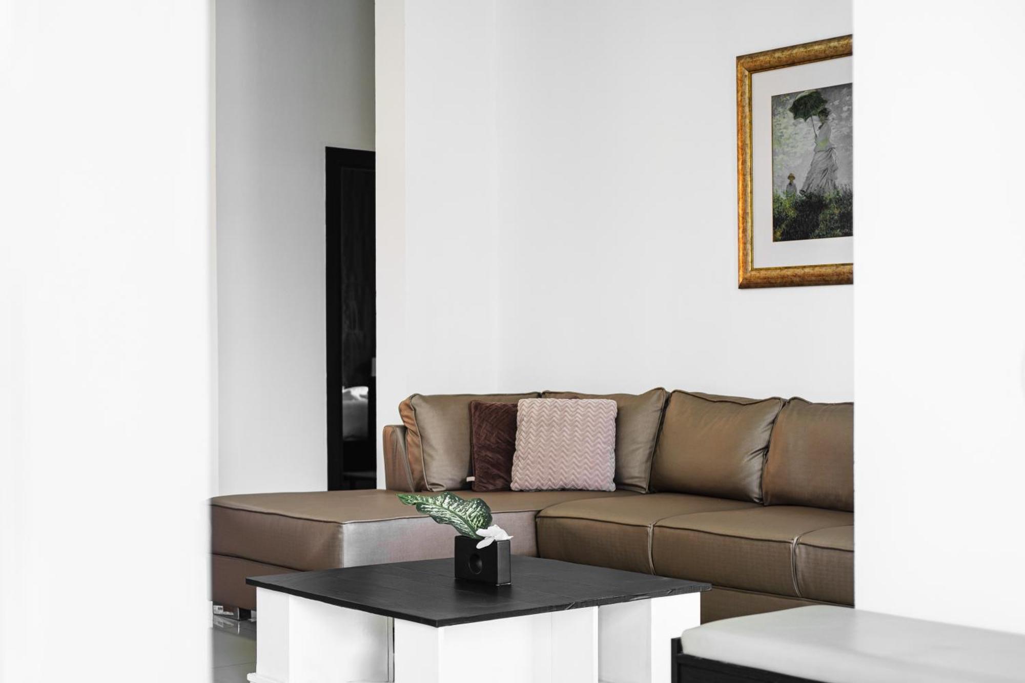 King Family Massarossa Pool Vip Villa *