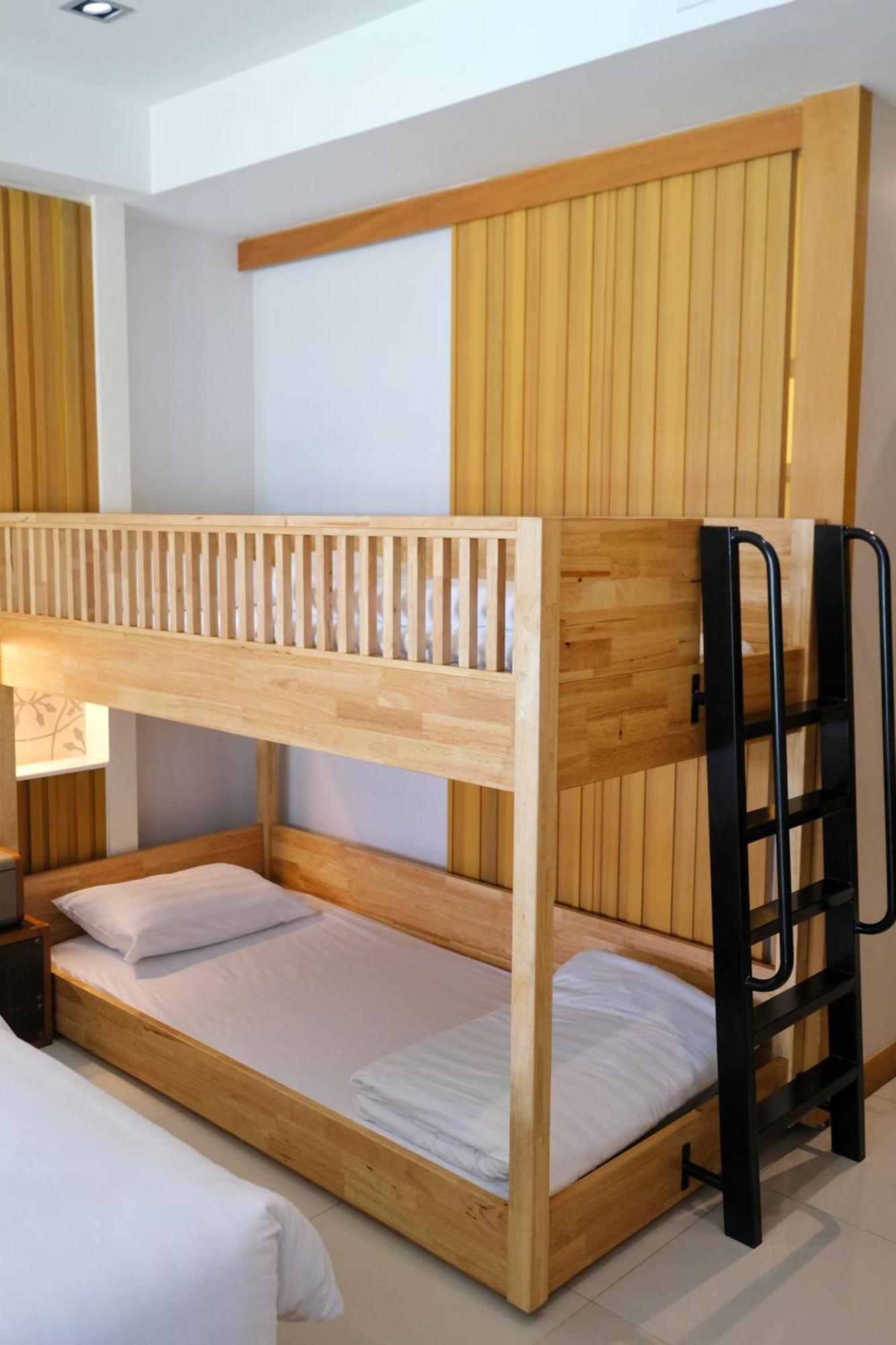 Welcome World Beachfront Hotel