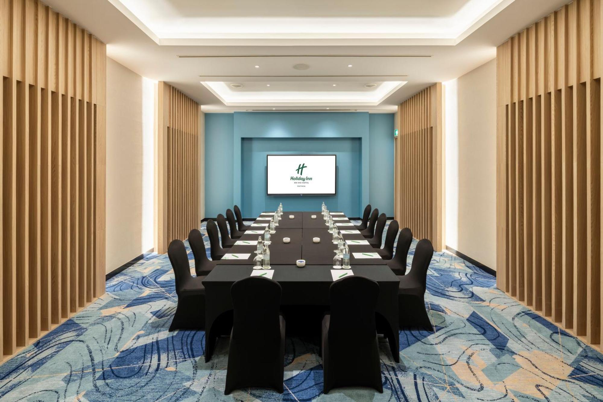 Hotel By Ihg