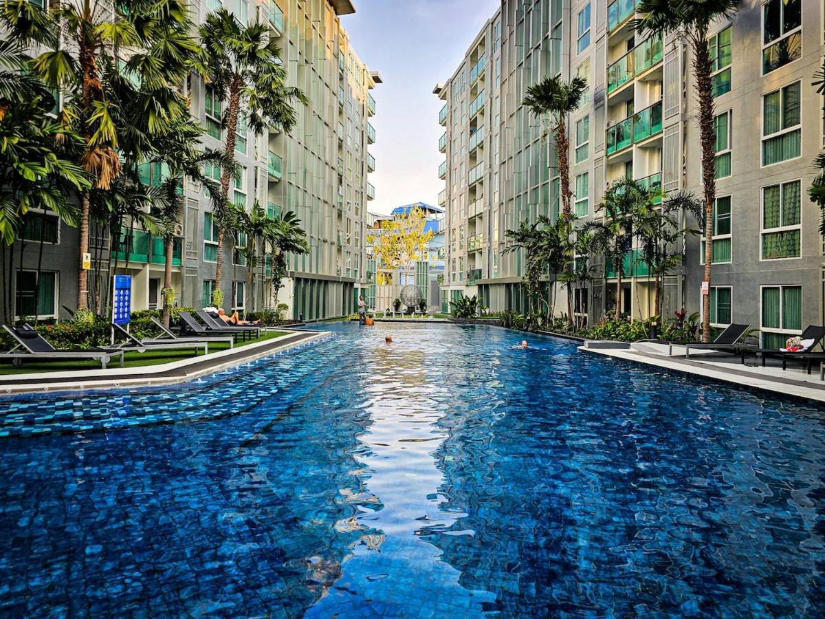 Apartment Amazing Pool View In Wifi Netflix