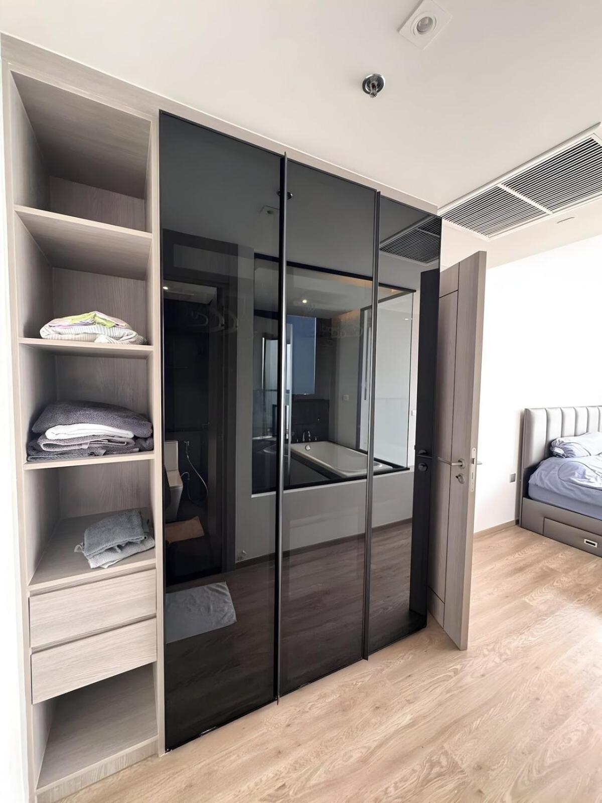 Luxury 80sqm Beachfront 2 Bedroom With Views Pattaya