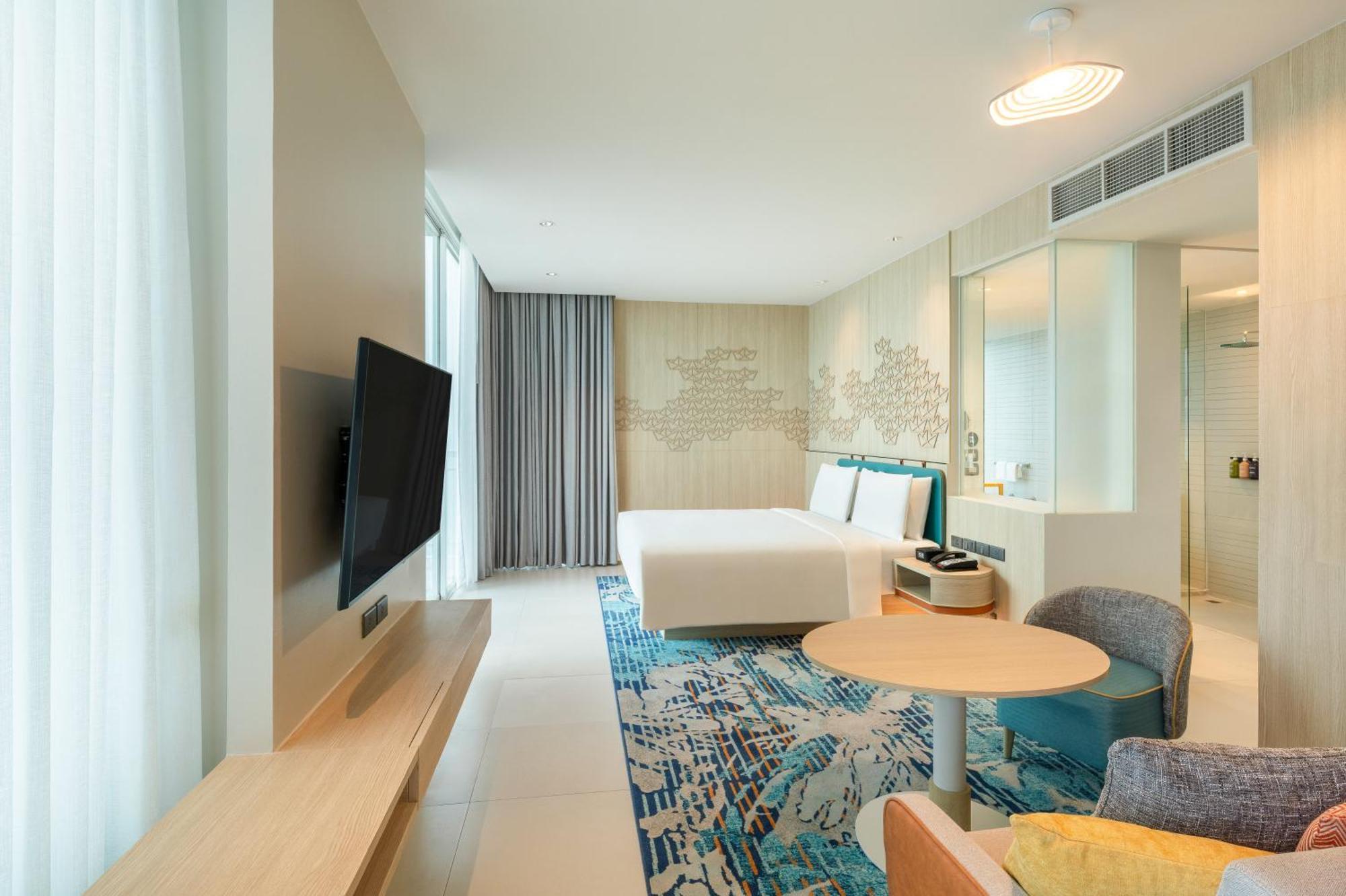 Hotel By Ihg