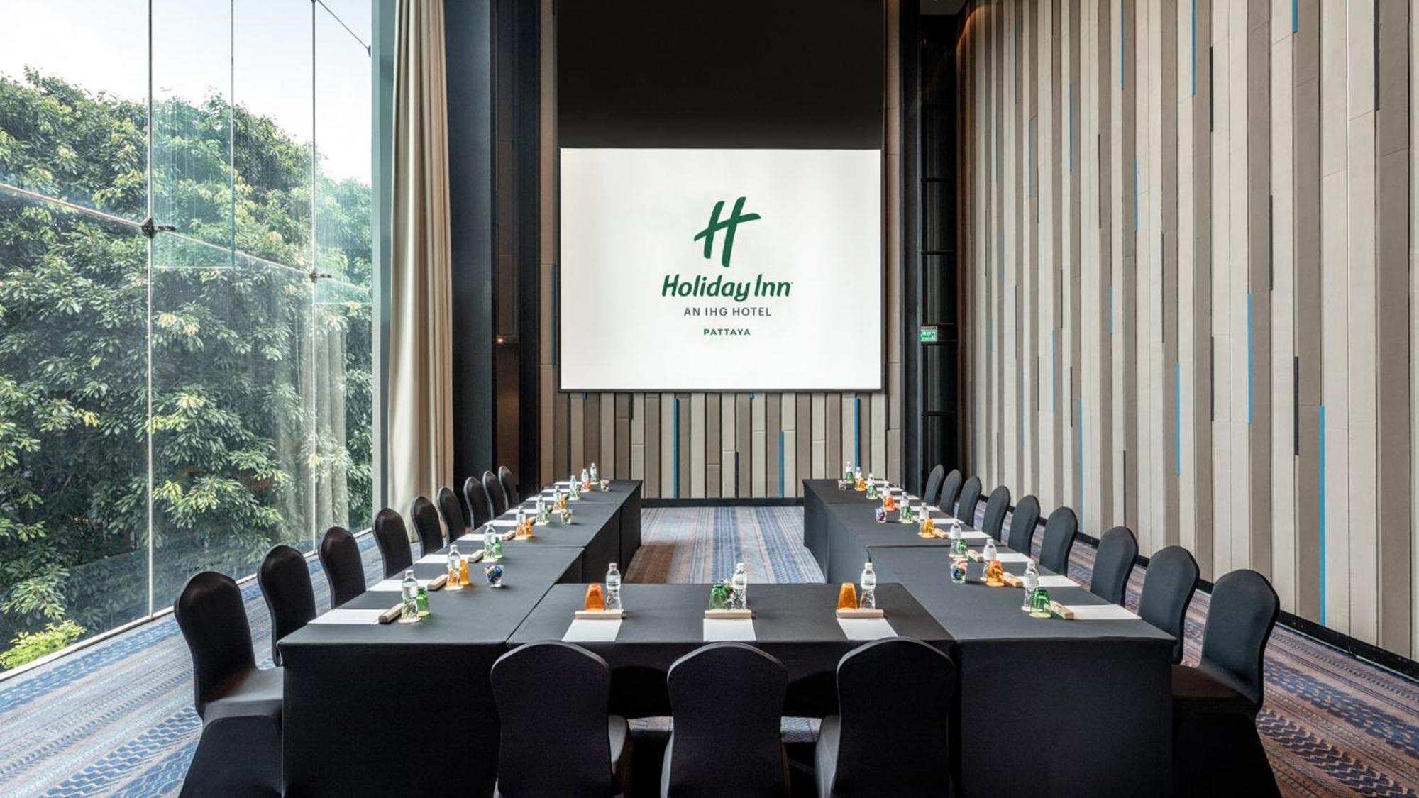 By Ihg Hotel 4*