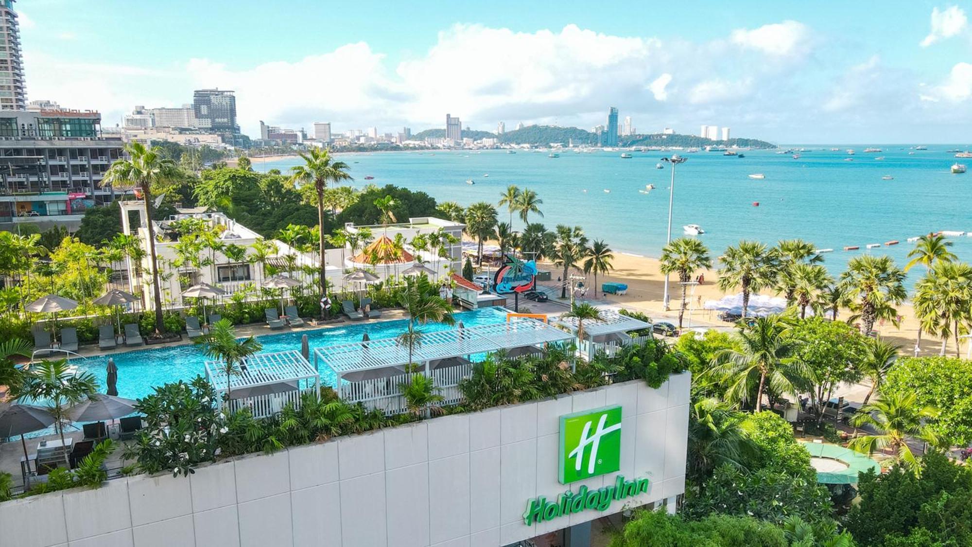 By Ihg 4*