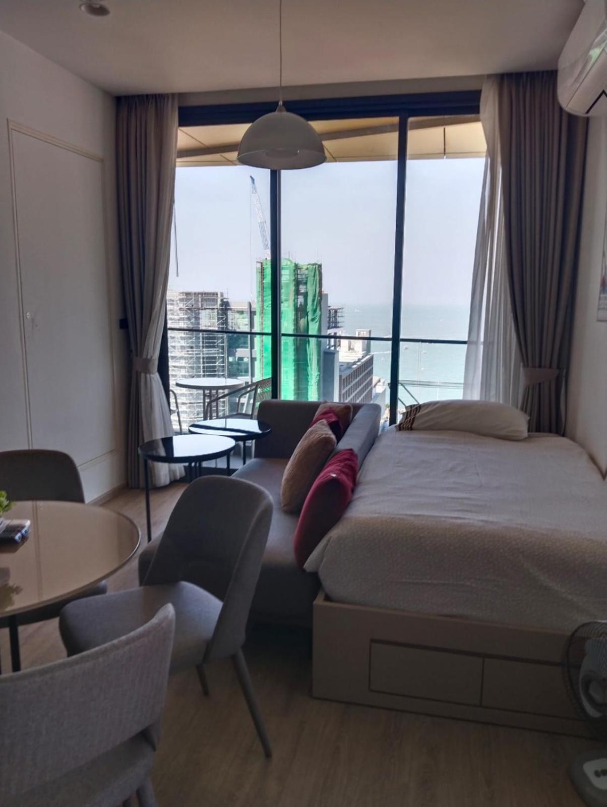 The Edge Infinity Apartment Pattaya