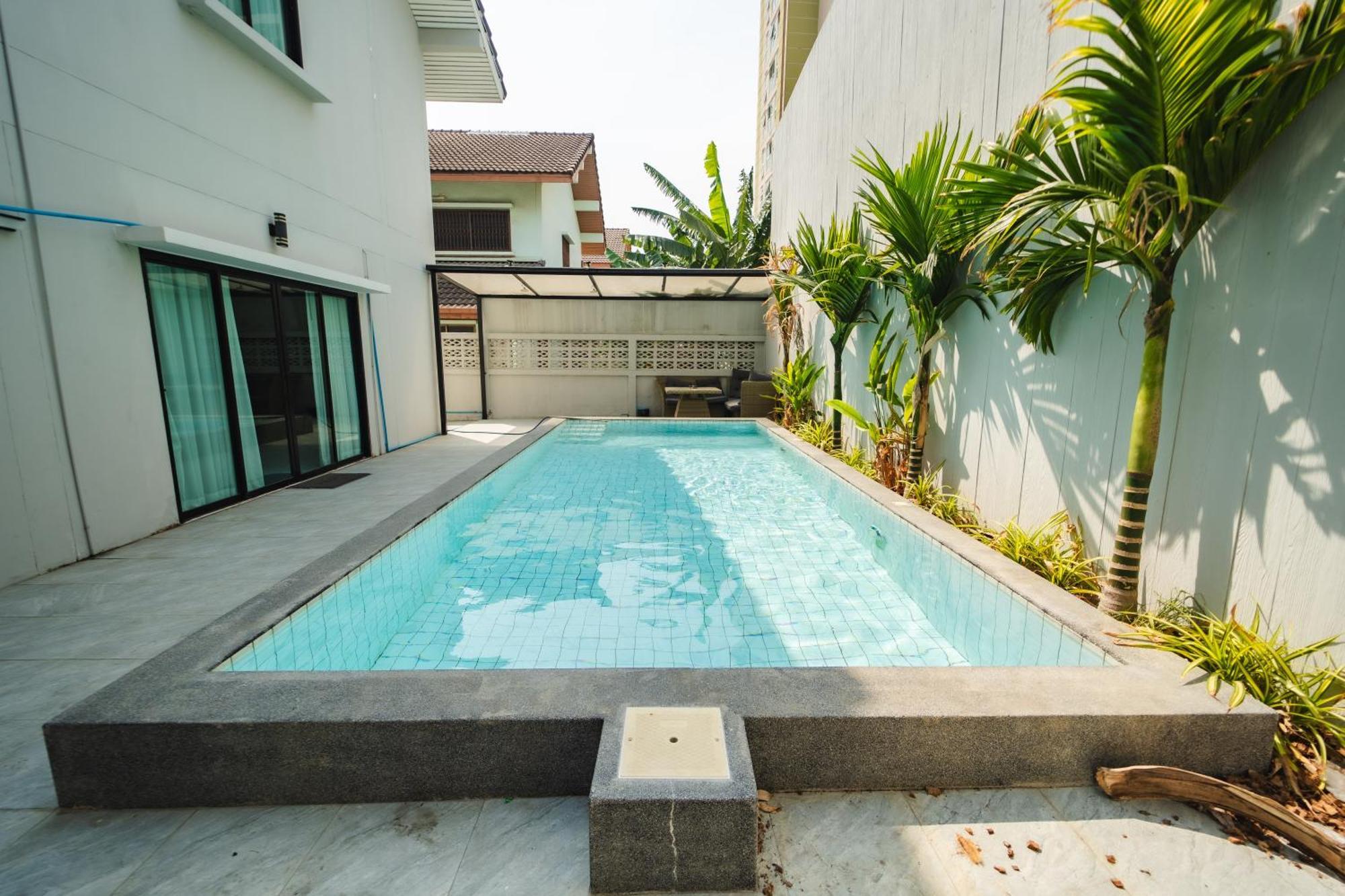 Villa Tagvilla Bongkot Pool In 4 Bedroom Pattaya