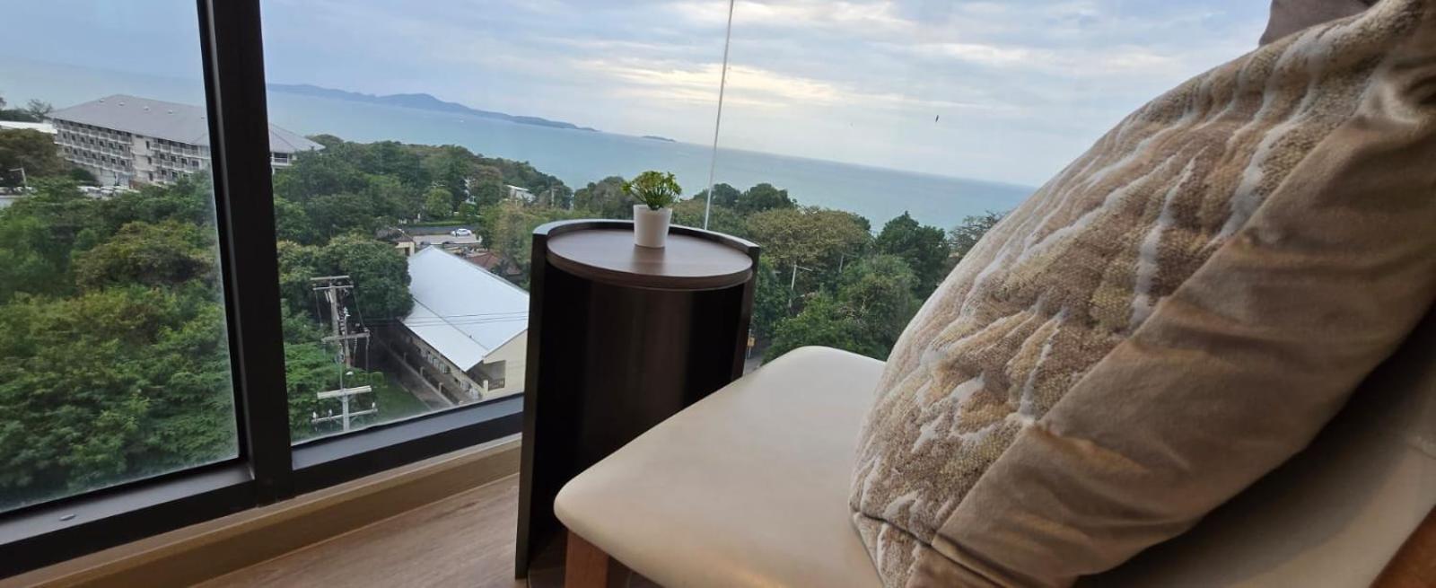 Sea View 2 Bed Luxury - Perfect Location