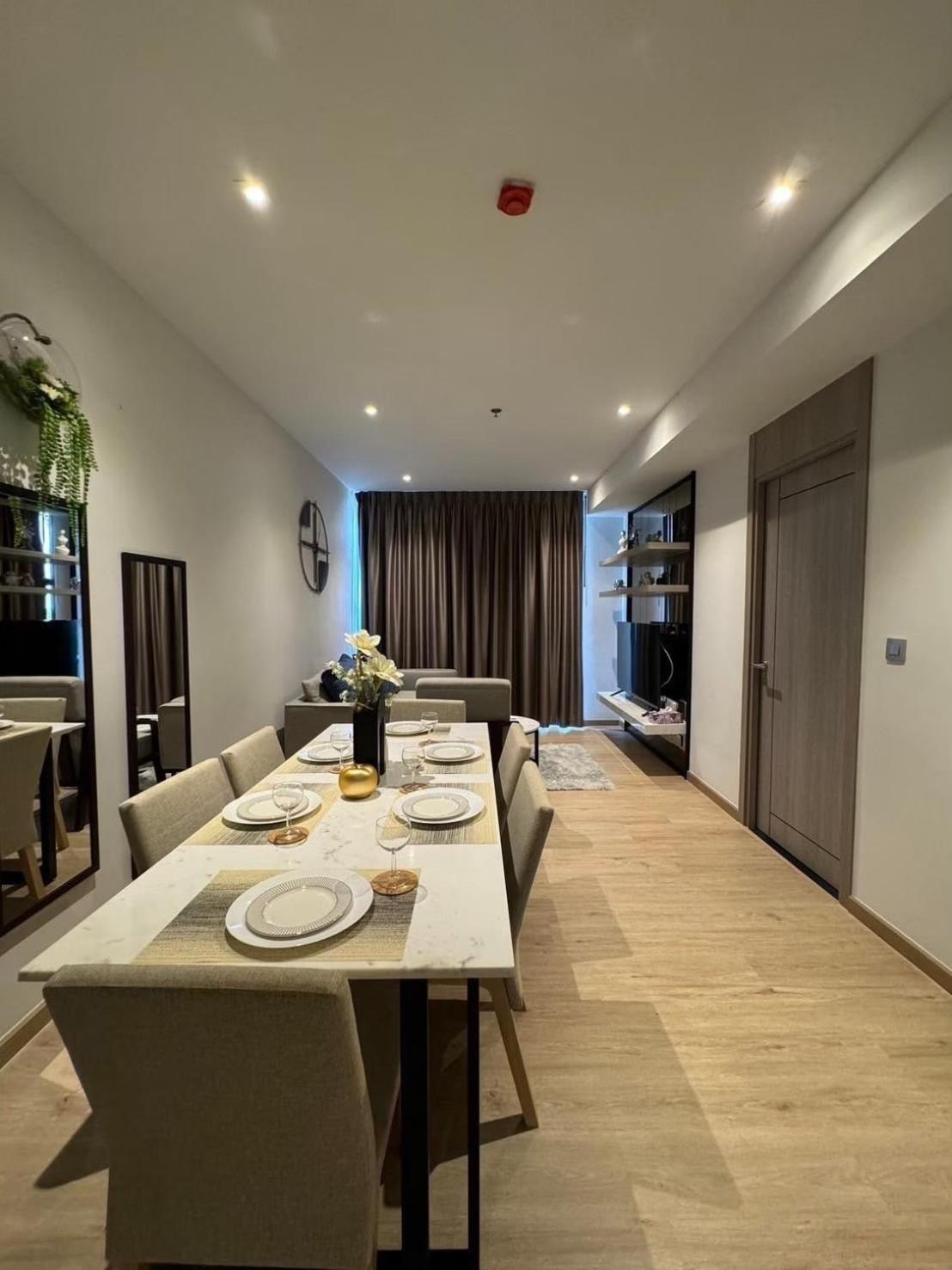 Sea View 2 Bed Luxury - Perfect Location * Pattaya