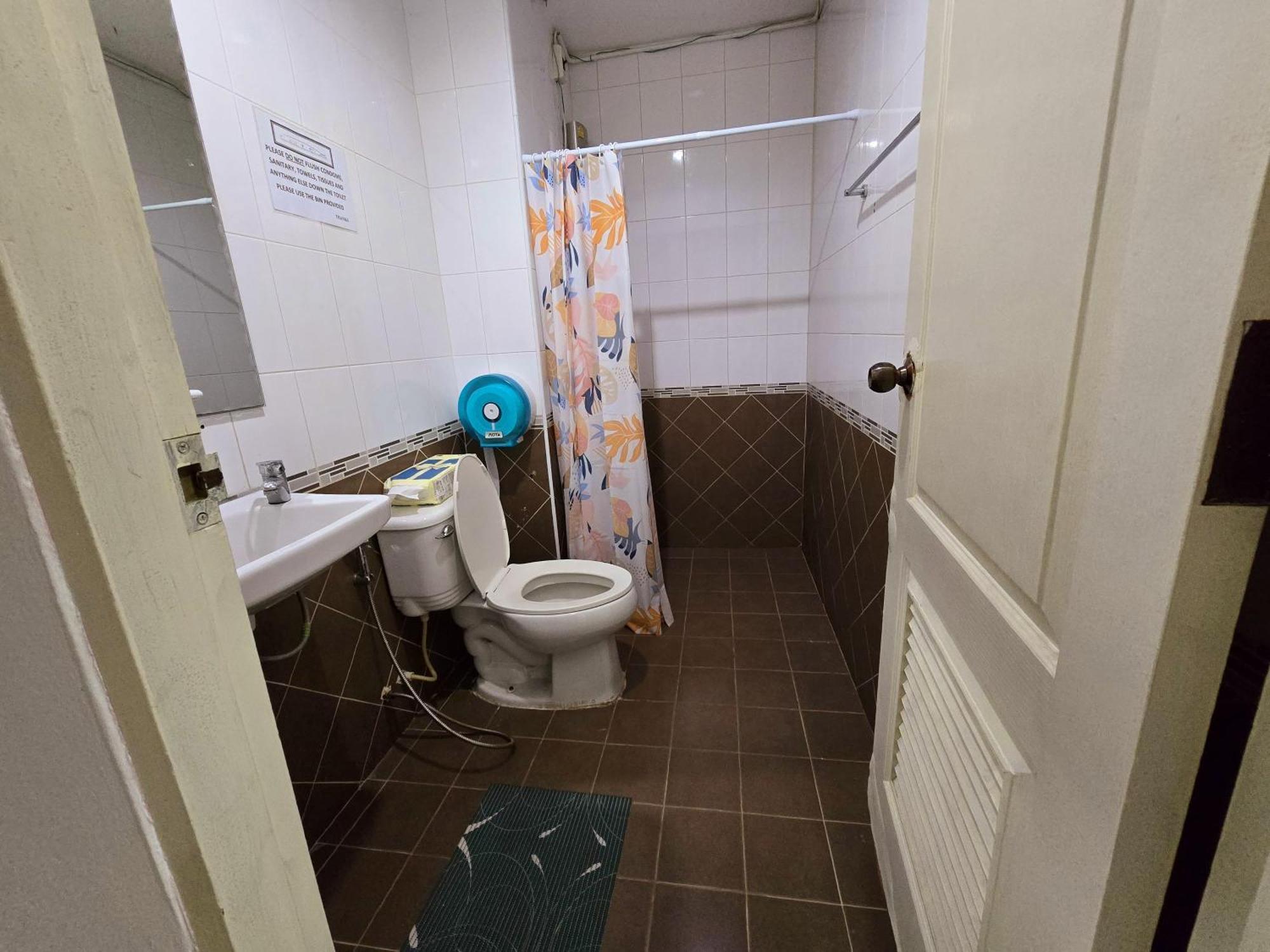 Huskies And Company Guest house Pattaya