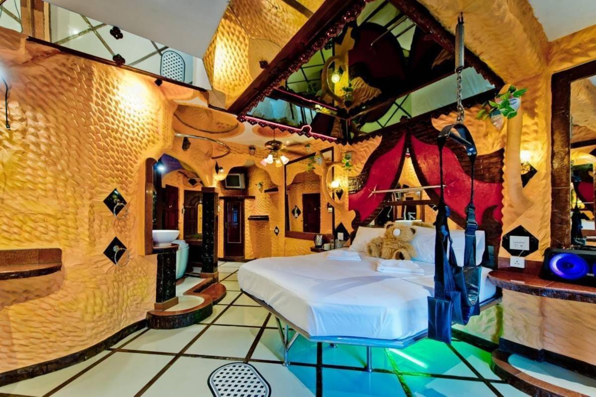 Penthouse 3*