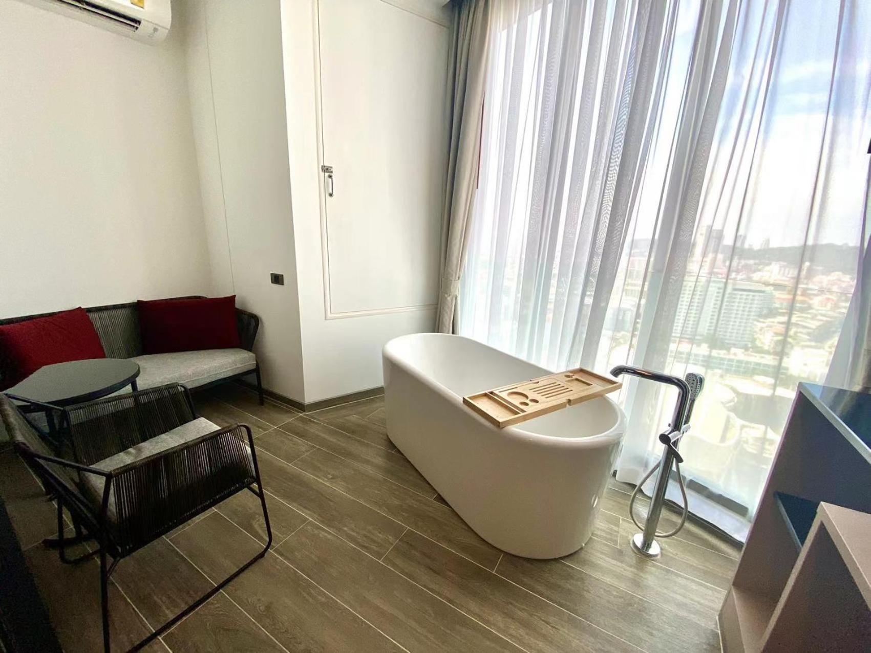 Edge Sky * Pattaya