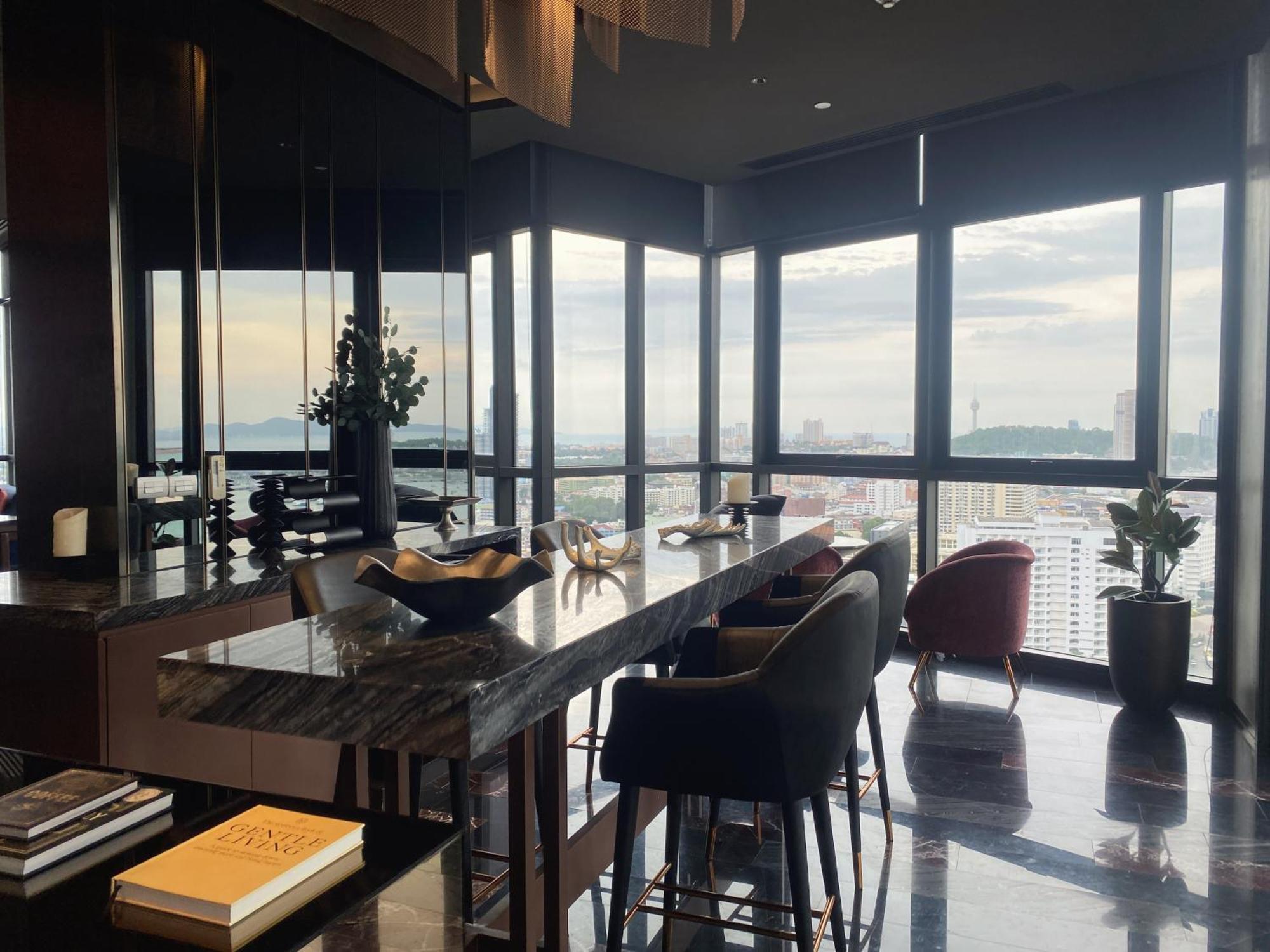 Edge Sky Aparthotel