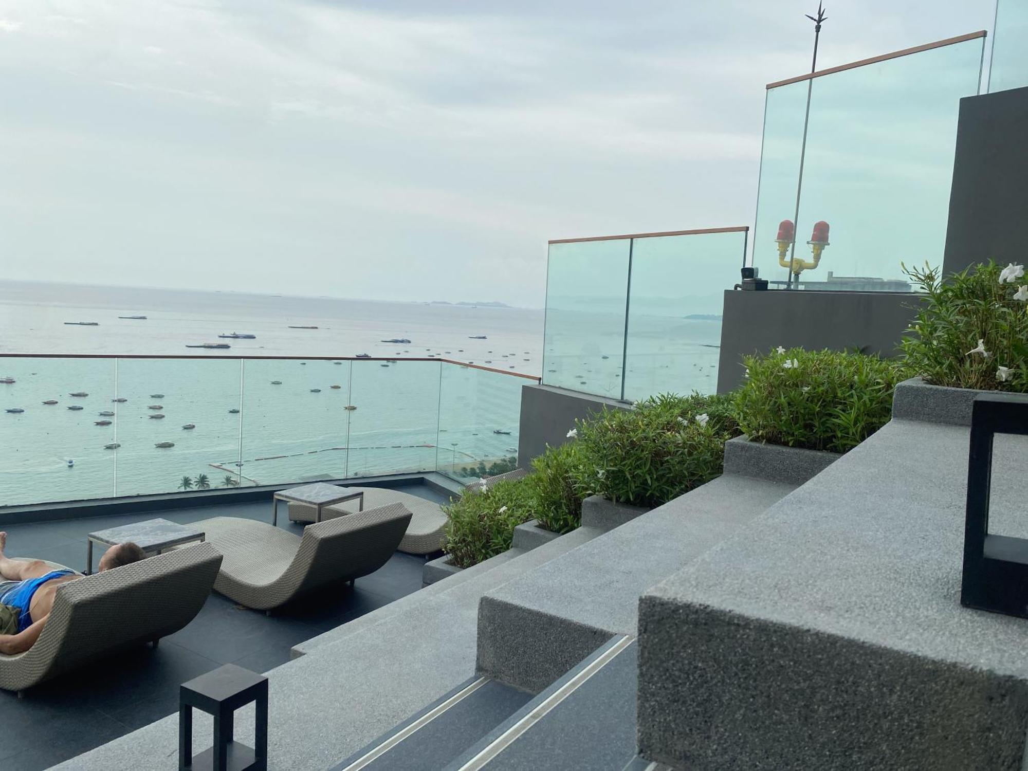 Aparthotel Edge Sky Pattaya