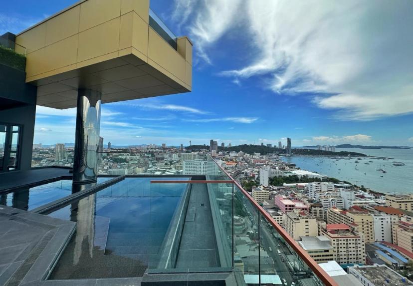 Aparthotel Edge Sky *