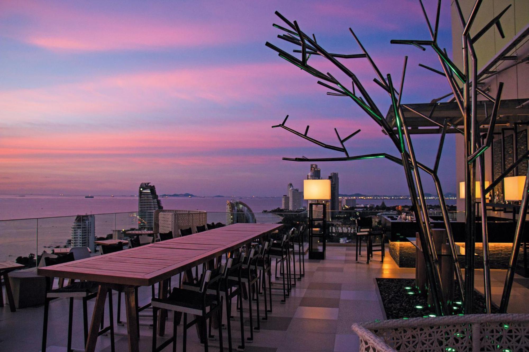 Hotel By Ihg Pattaya
