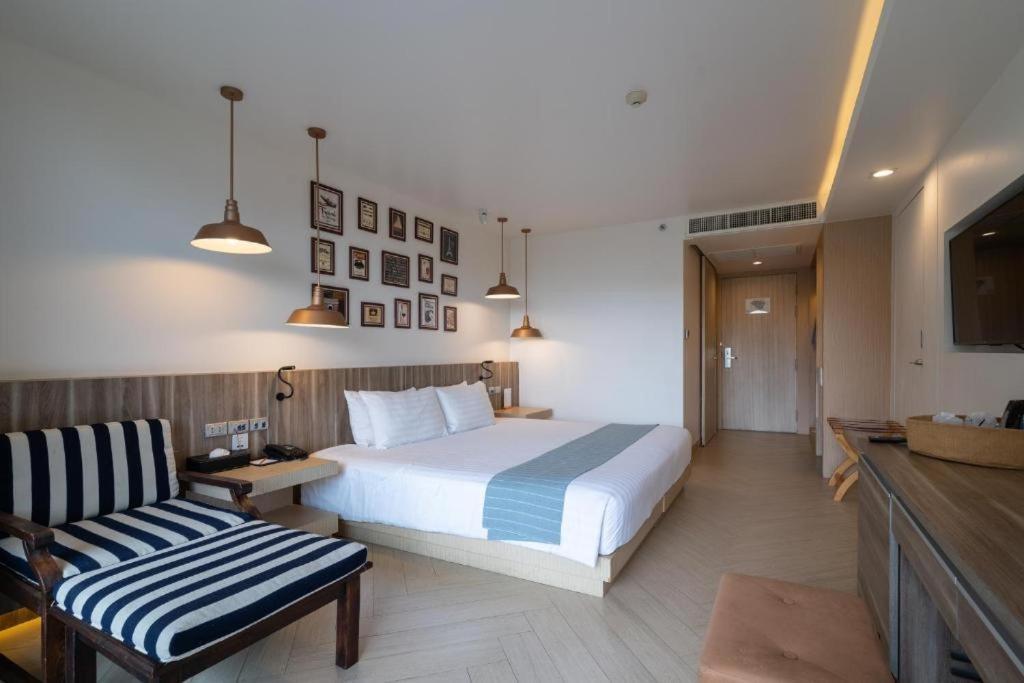 Golden Tulip Beachfront 5*