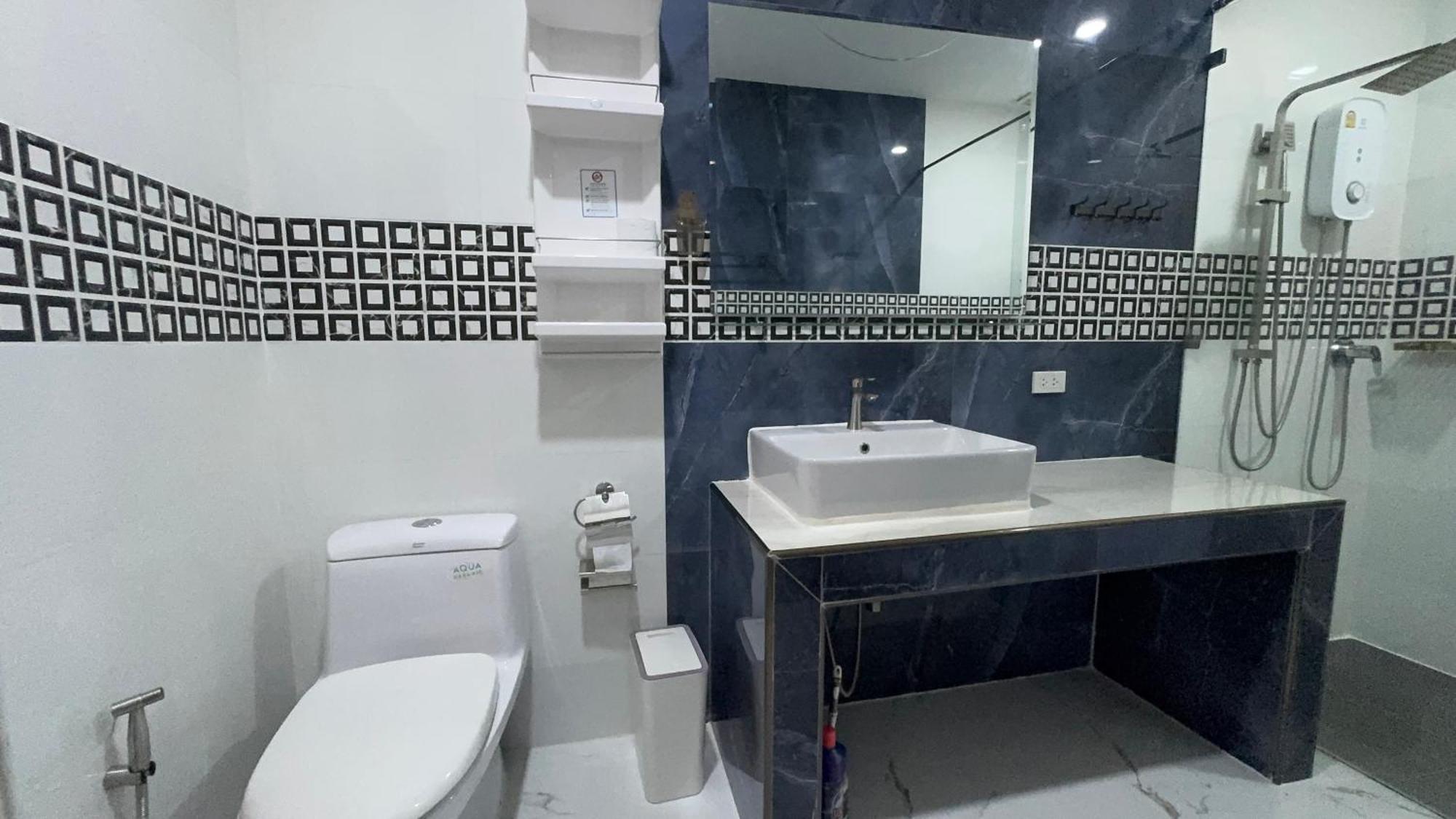 Rumah percutian Book Now!! 800 Meters To Beach,