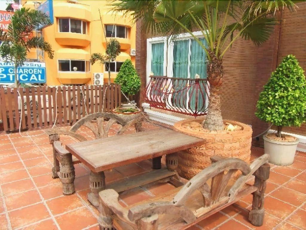 Red Balcony 2*