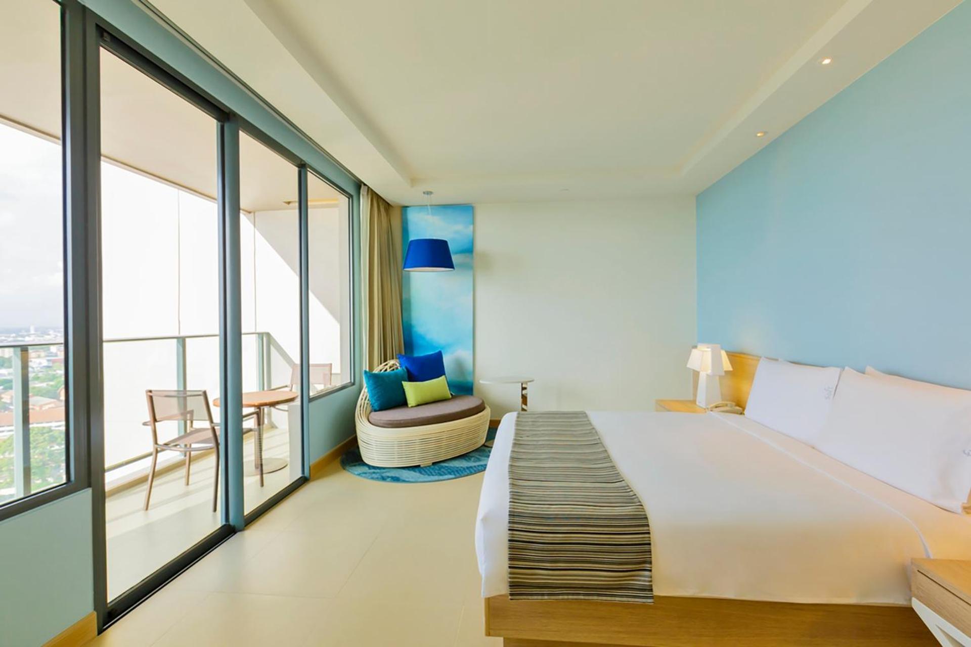 Hotel By Ihg