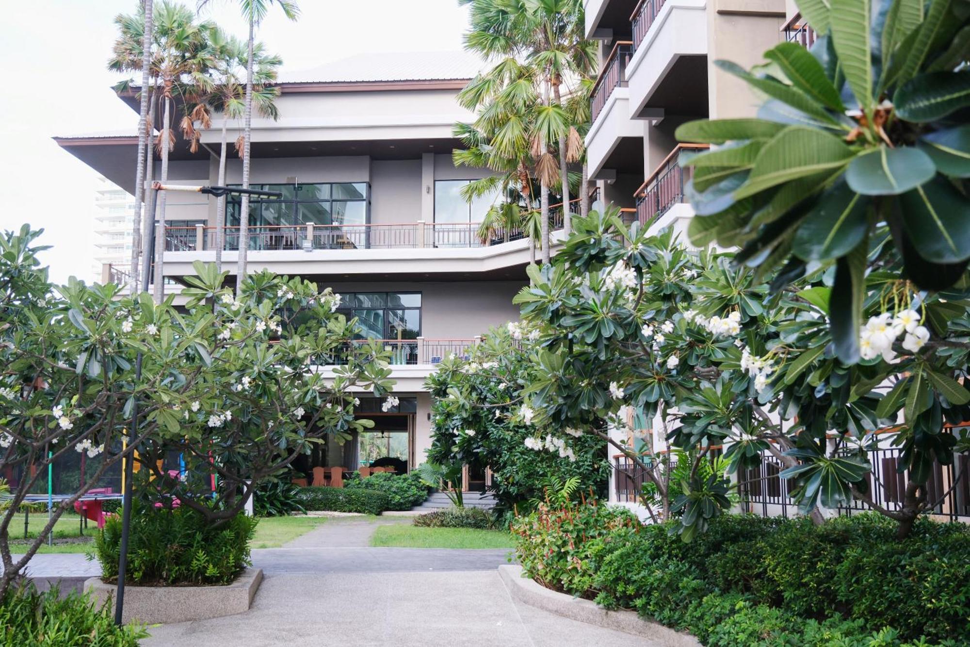 Hotel Welcome World Beachfront Pattaya