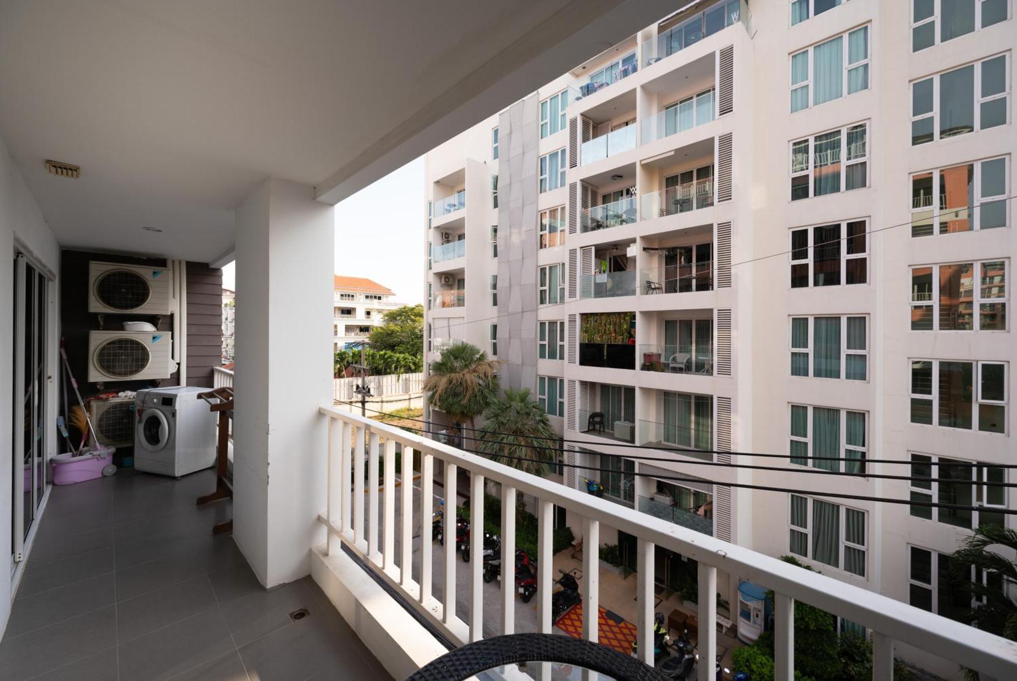 Apartment New Nordic 5 By Apartwell Pattaya