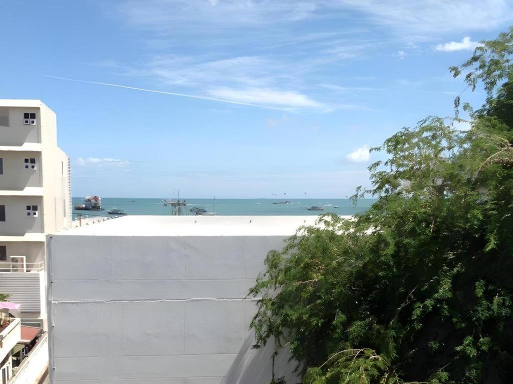 Lodge Honey Pattaya