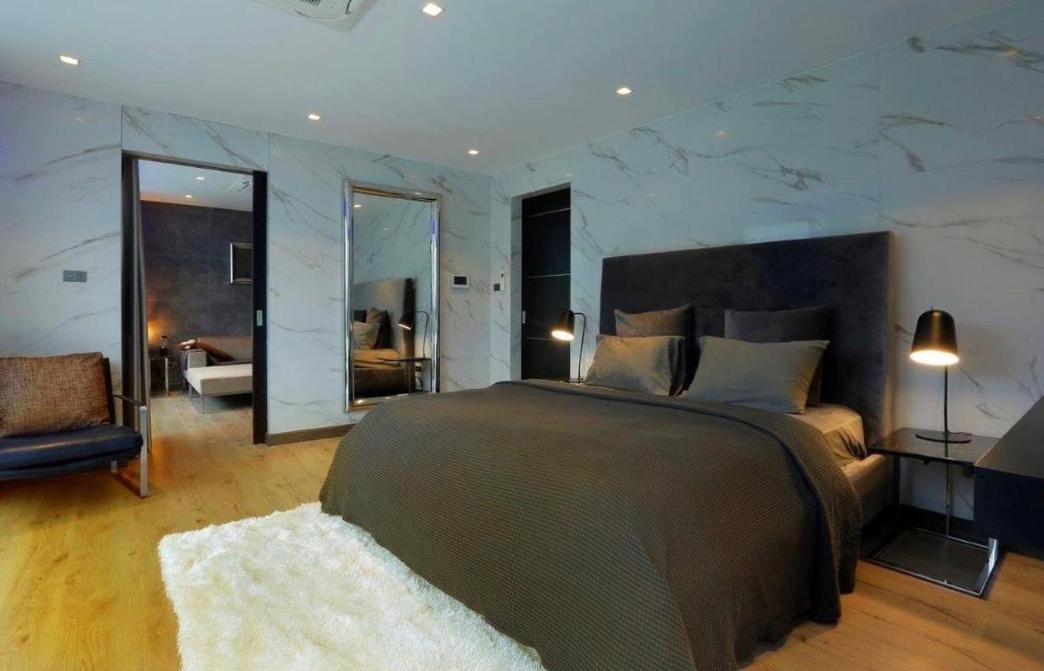 Near & Walk Street Luxury Pattaya