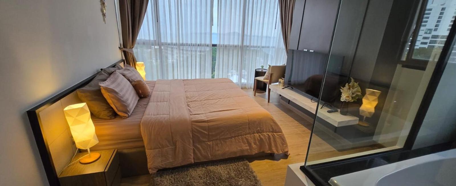 อพาร์ทเม้น Sea View 2 Bed Luxury - Perfect Location Pattaya