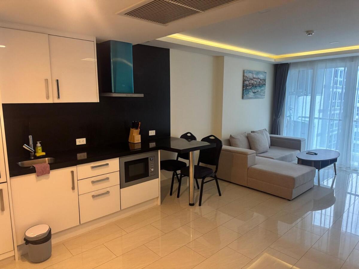 Grand Avenue 1br 6th Floor Pool View Smart Tv Wifi * Pattaya