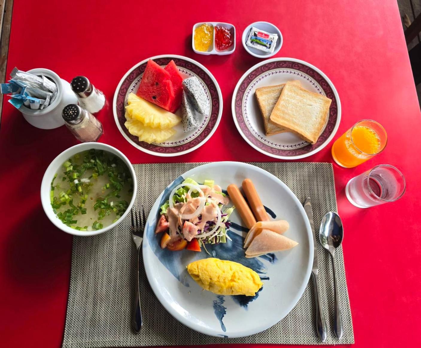 Hotel First Pacific Cirrus 4*