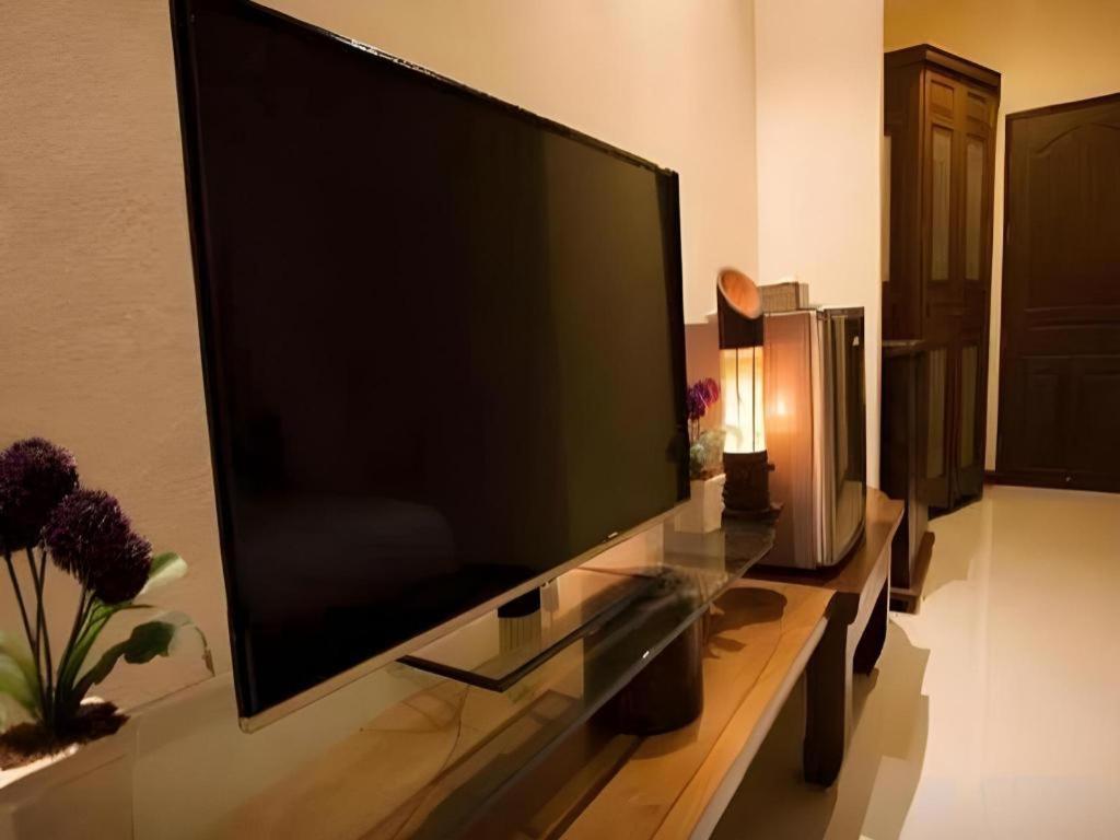 Lotusland Resort 3*