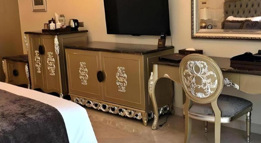 Lk Grand Empire 5* Pattaya