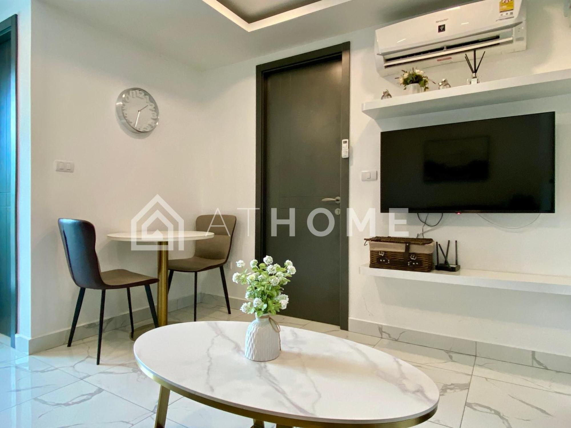 1-bedroom Arcadia Center 824 * Pattaya