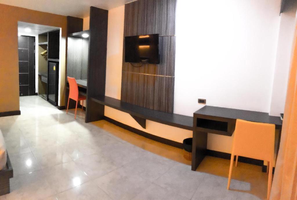 Mr.mac's Place 2* Pattaya