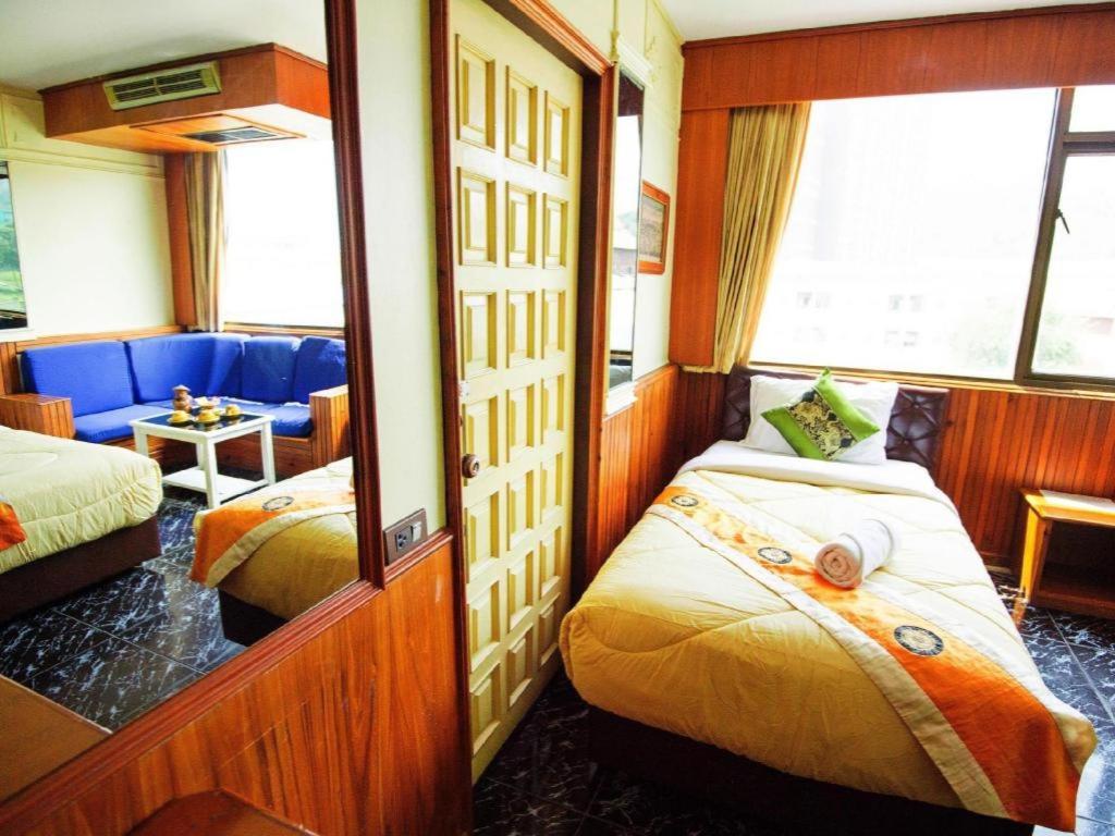 Hotel Mr.mac's Place 2*