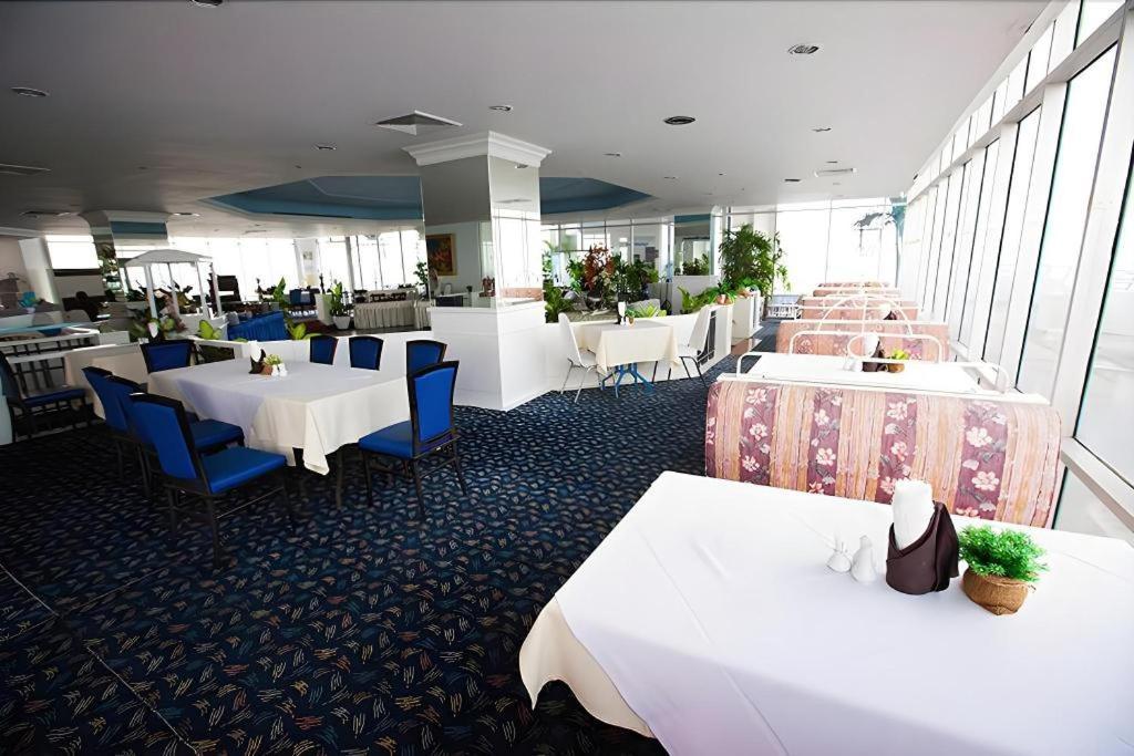 Markland View 3*