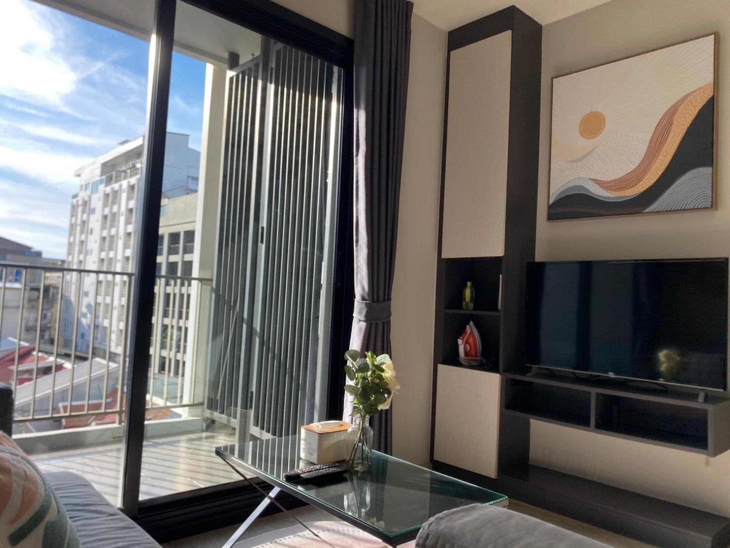 Apartment 2 Bed Spacious Location In